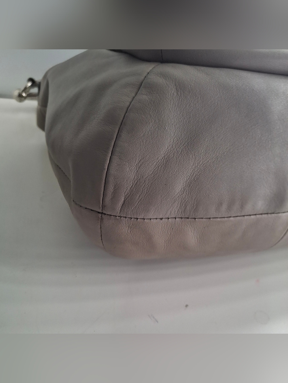 Coach Kristin convertible hobo bag Taupe.  Great condition - Picture 4 of 8